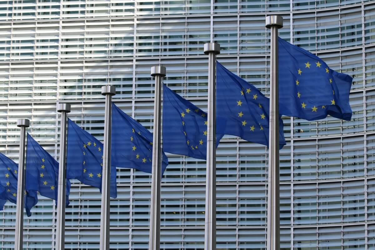foto del parlamento europeo dall'esterno